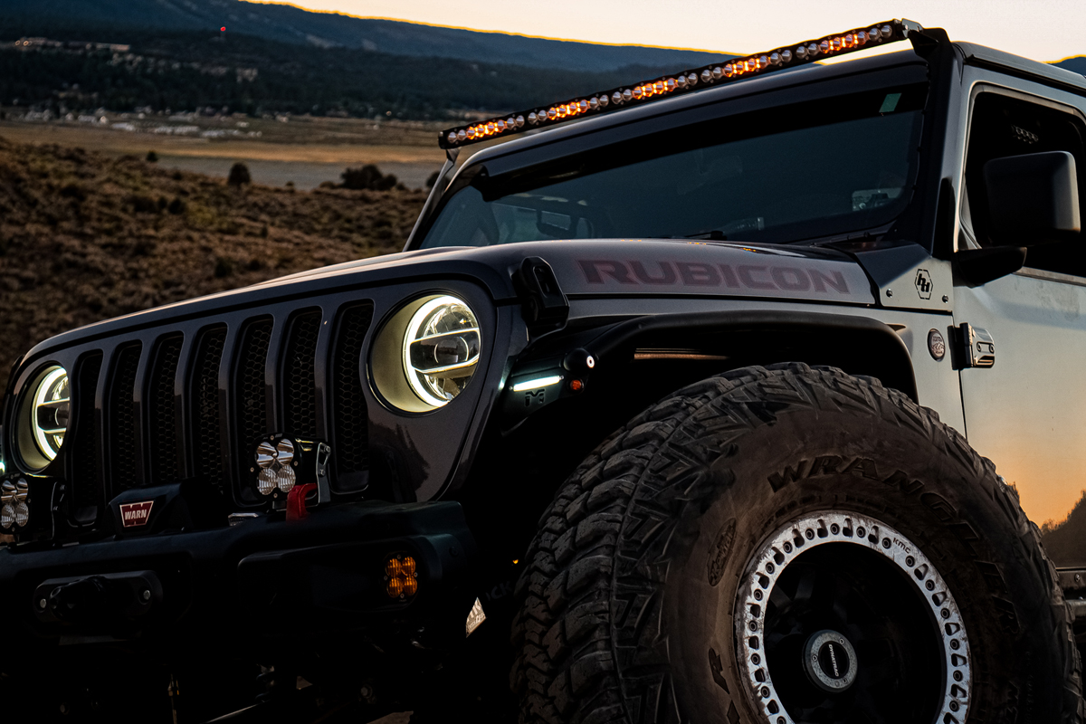 Jeep JL/JT Roof Bar LED Light Kit 50 Inch OnX6+ Baja Designs