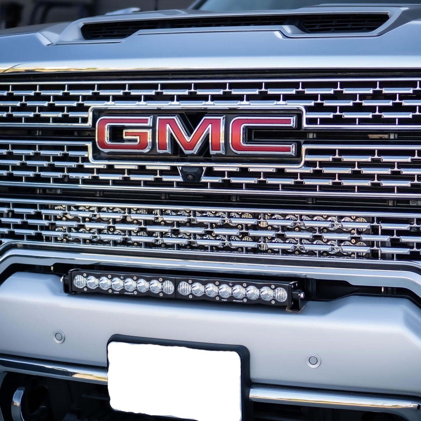 GMC 2500/3500 (20-On) S8 Behind Grill Kit Baja Designs